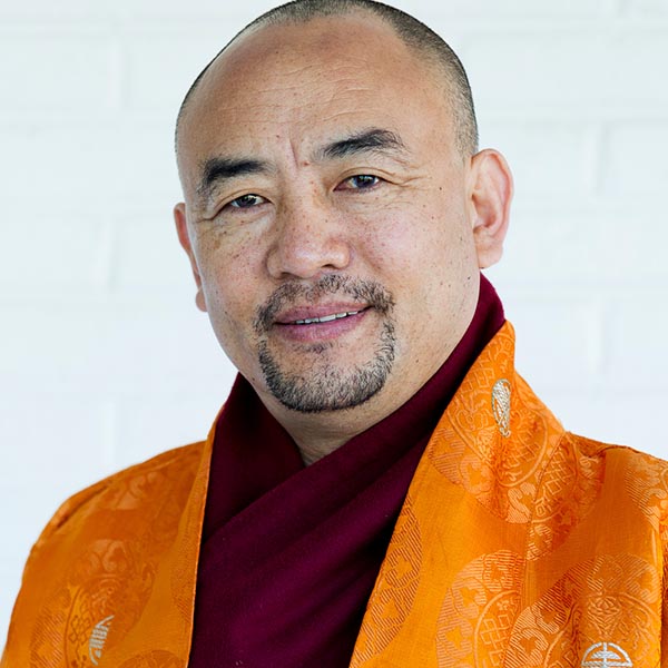 Anyen Rinpoche