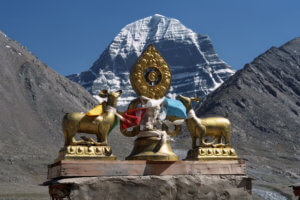 Dharmachakra symbol, Buddhist Monastery Driraphuk gompa, Mount Kailash, Western Tibet