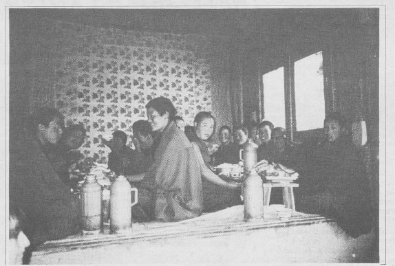 Tibetan nuns
