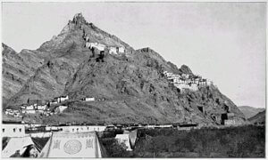 Lato-Shelkar Chosde monastery, located in Southwest Tibet in 1920, Tibetan Buddhism