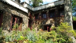 The Jacques Marchais Center of Tibetan Art in State Island