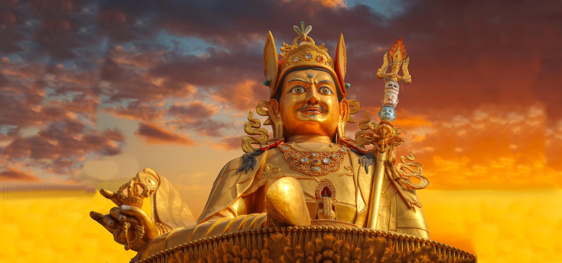 1-Guru-rinpoche-shutterstock_569475604111 (1)