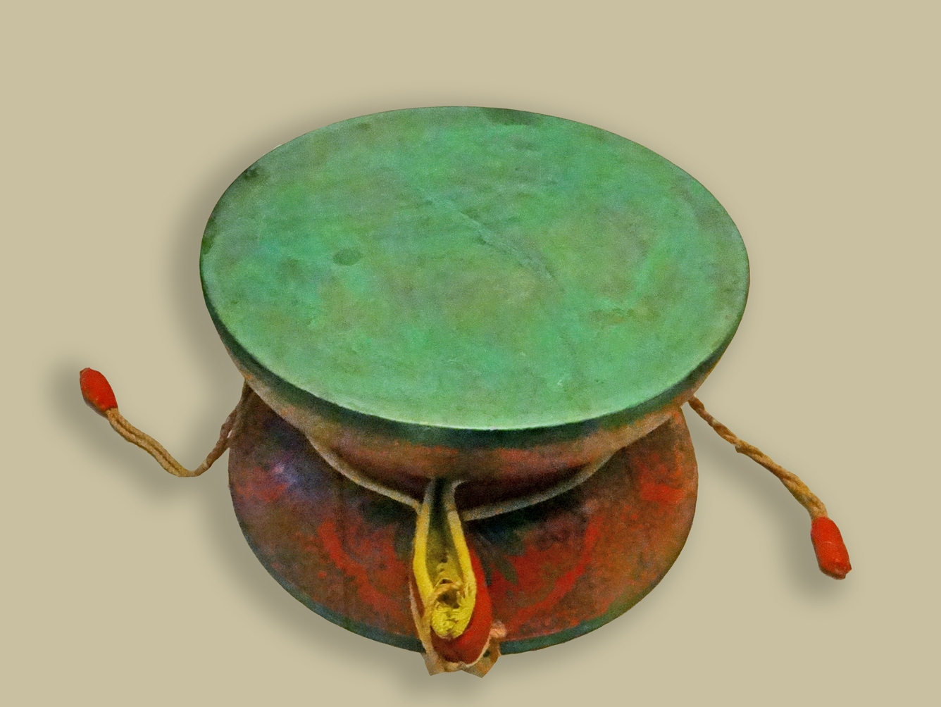 Tambour_Damaru_(British_Museum)_(8697430998) chod drum