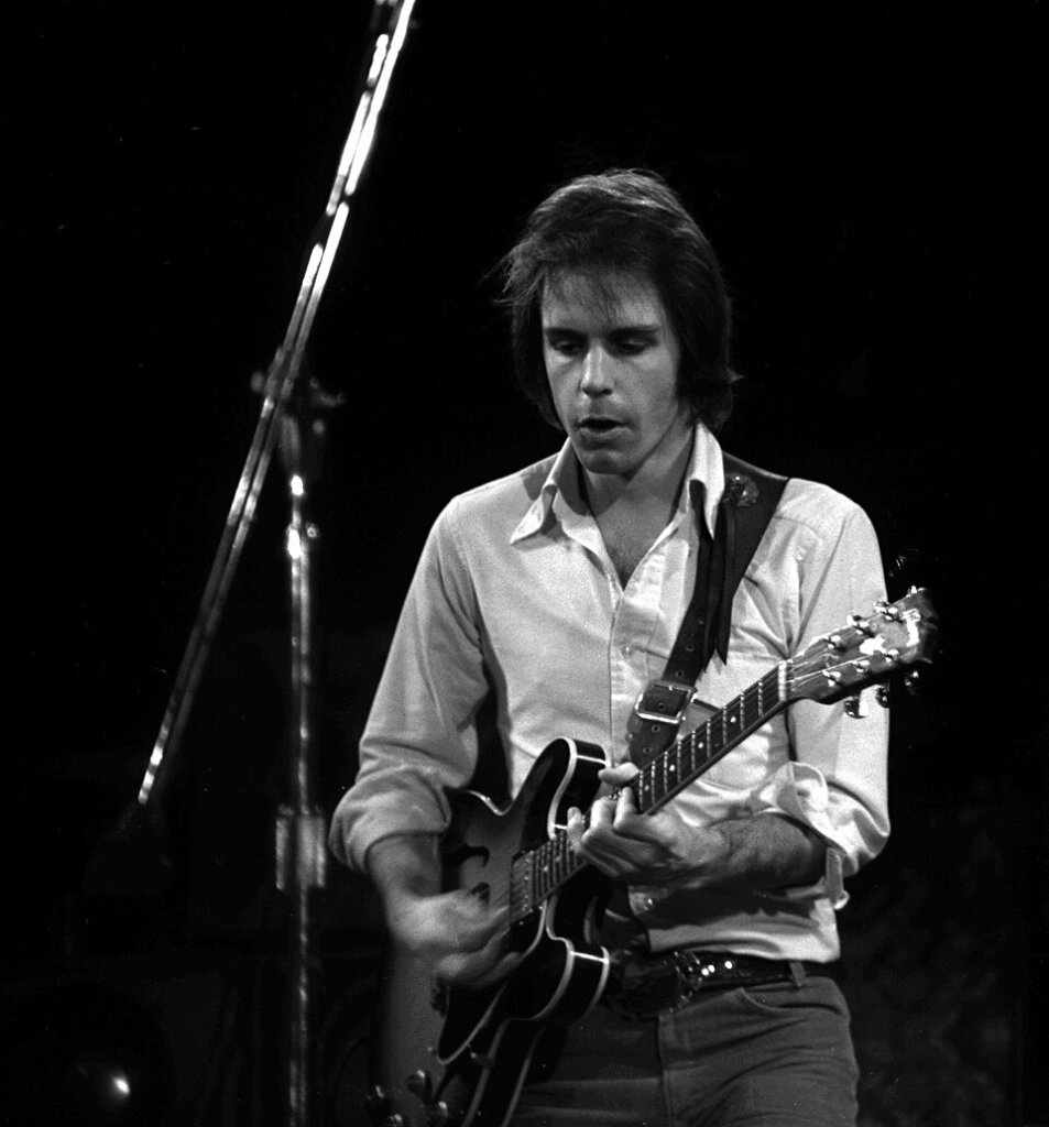 Bob_Weir_1975